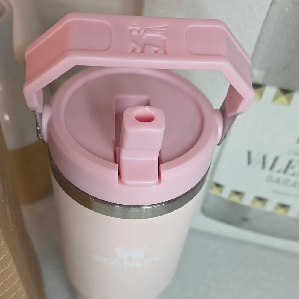 Stanley 30 oz Stainless Steel Ice Flow 2.0 Flip Straw Tumbler Rose Quartz - Picture 2 of 8